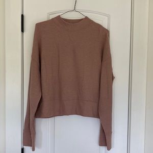 Fabletics long sleeve cropped tshirt. Size M.